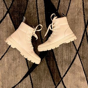 Dr Martens Combs Boot